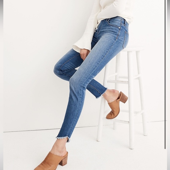 Madewell 10” high rise skinny jeans tulip hem raw - Picture 2 of 6